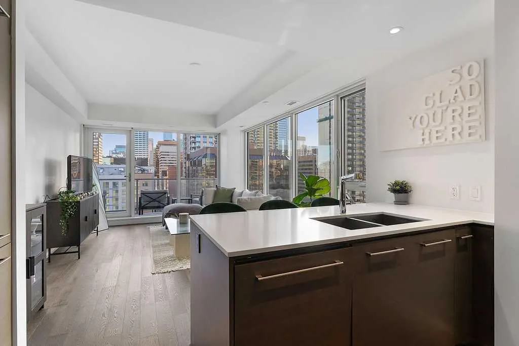 1025 5 Avenue SW, #1207