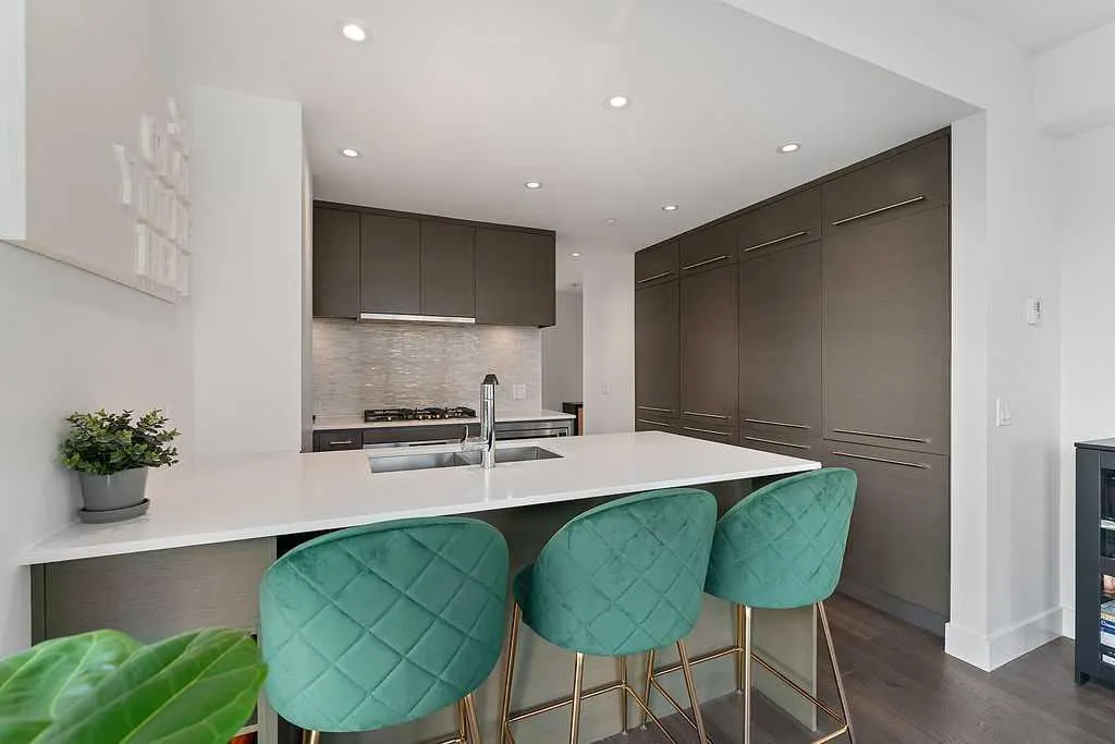 1025 5 Avenue SW, #1207