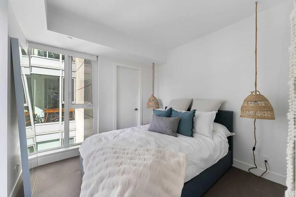 1025 5 Avenue SW, #1207