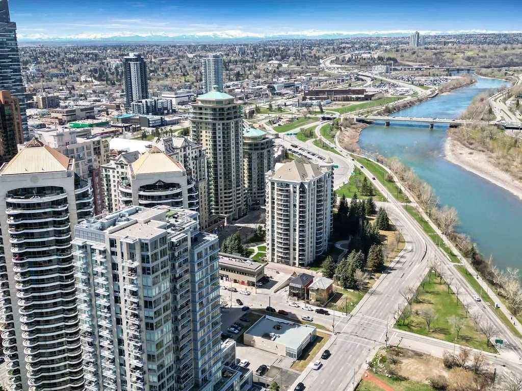 1025 5 Avenue SW, #1207