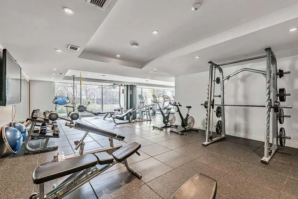1025 5 Avenue SW, #1207