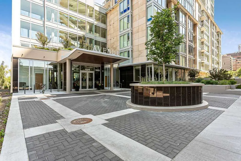 1025 5 Avenue SW, #1207