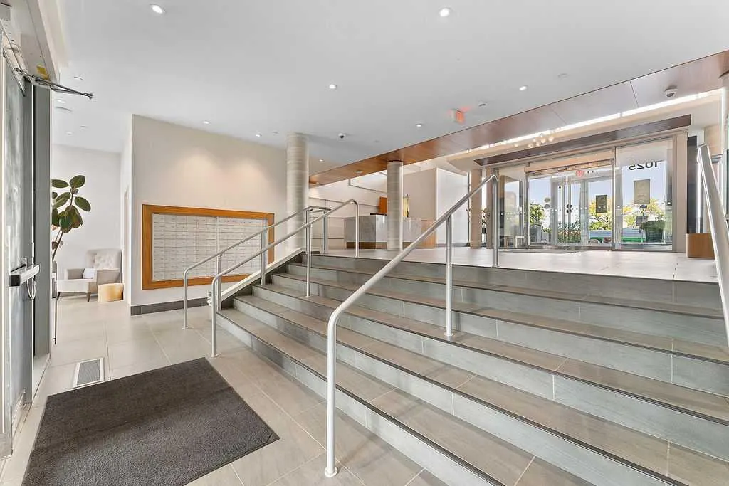 1025 5 Avenue SW, #1207