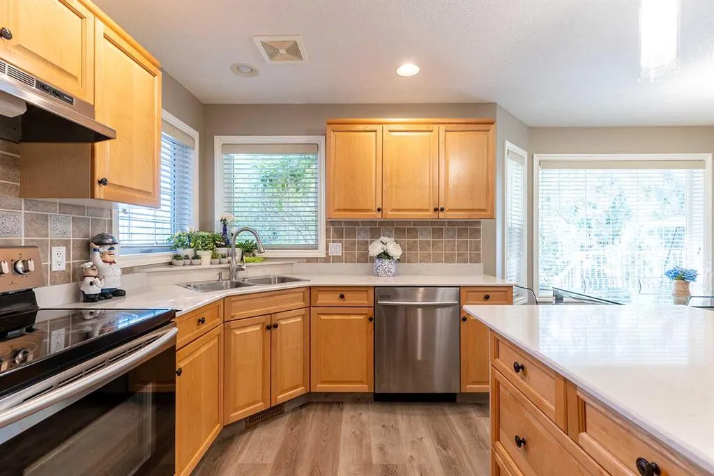 153 Vista Road SE