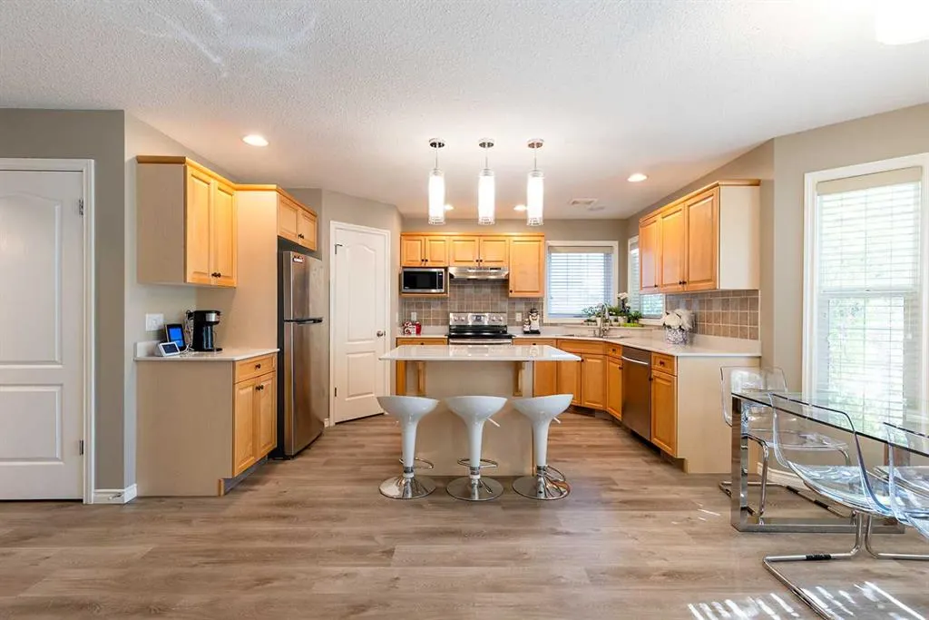 153 Vista Road SE