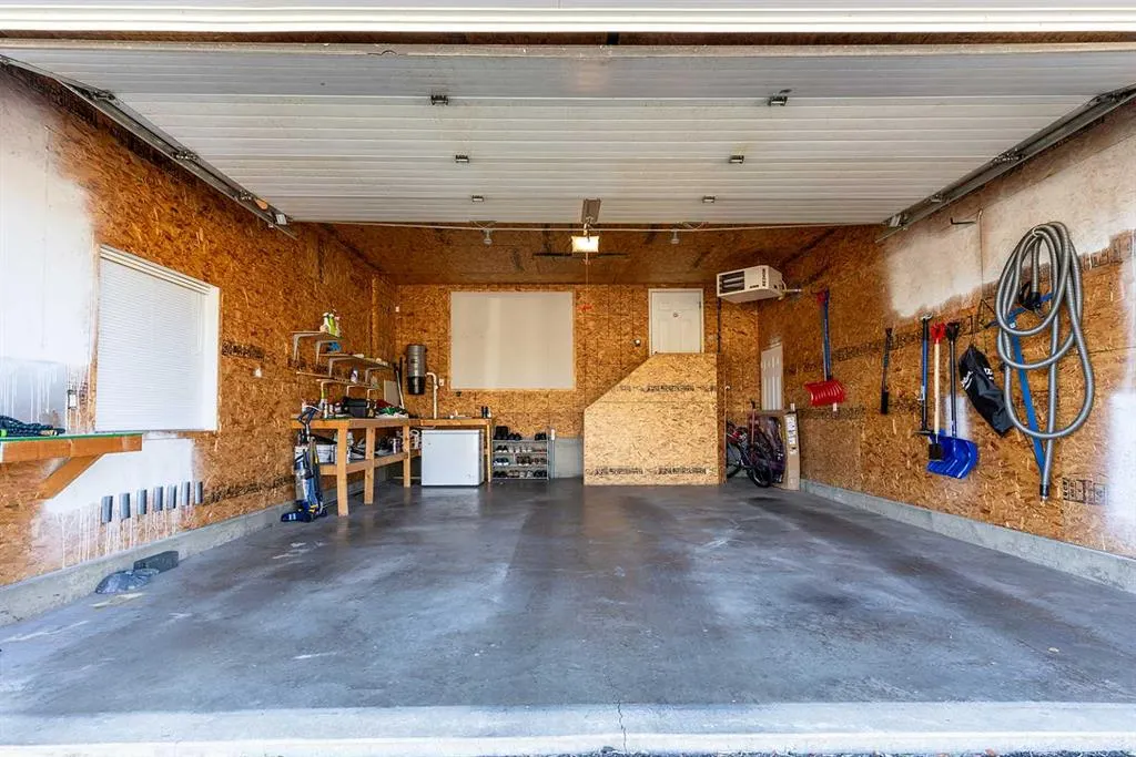 153 Vista Road SE