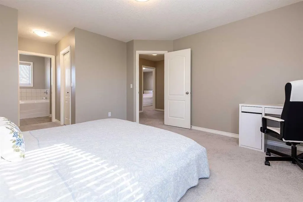 153 Vista Road SE