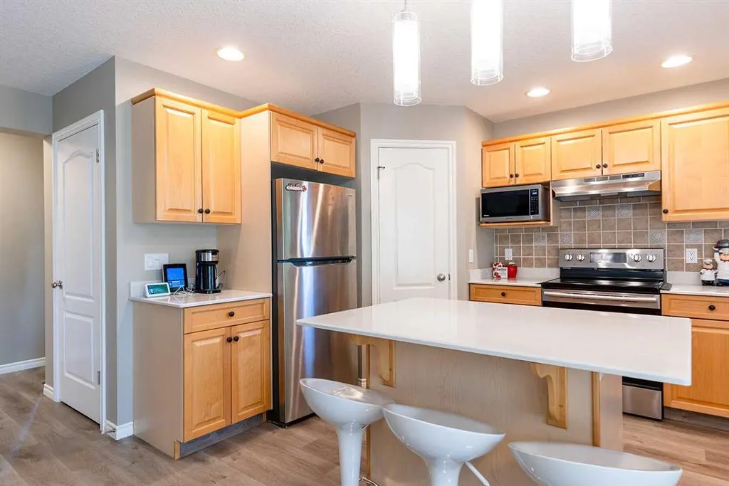 153 Vista Road SE