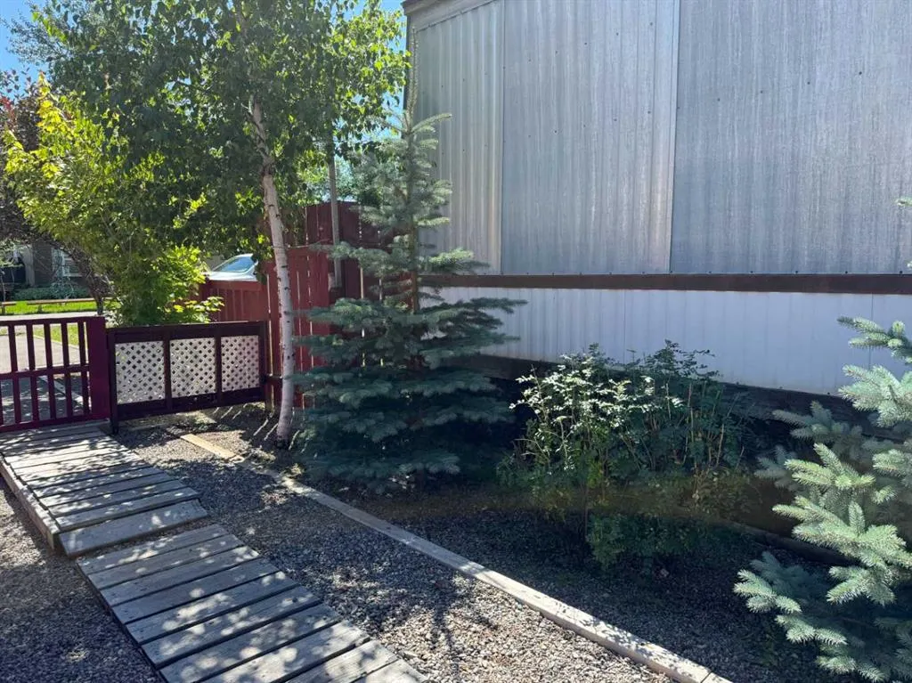 1229 Waterton Avenue, #6