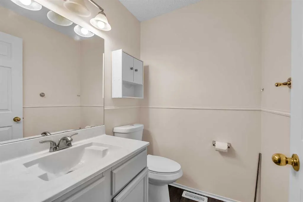147 Scenic Way NW