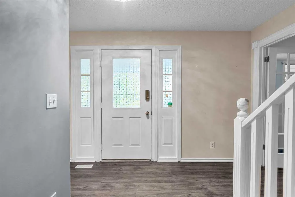 147 Scenic Way NW