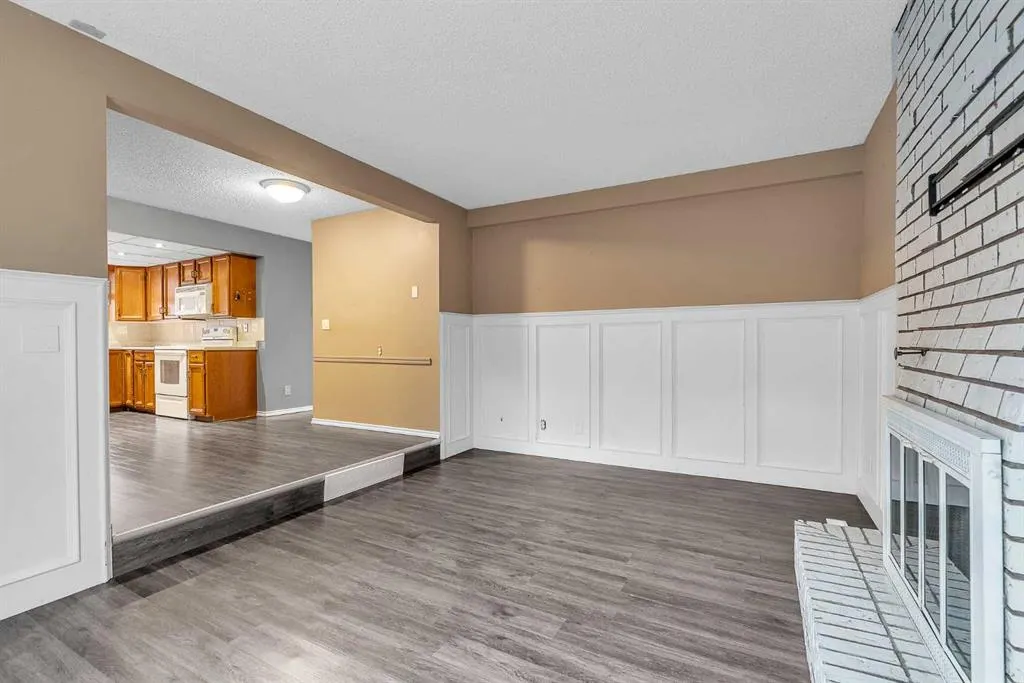 147 Scenic Way NW