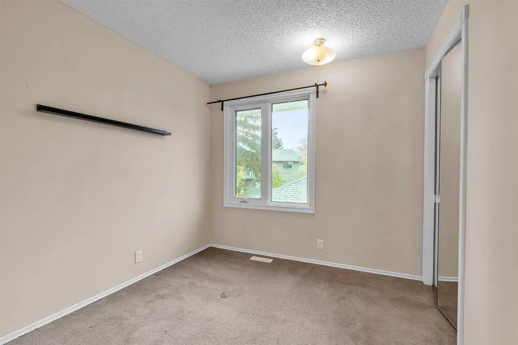 147 Scenic Way NW
