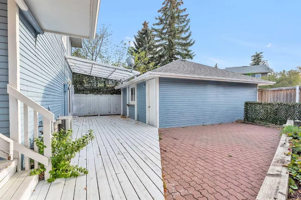 147 Scenic Way NW
