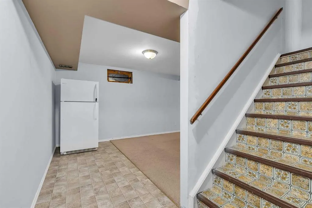 147 Scenic Way NW