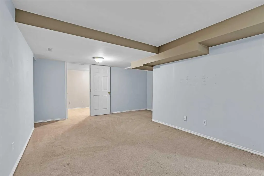 147 Scenic Way NW