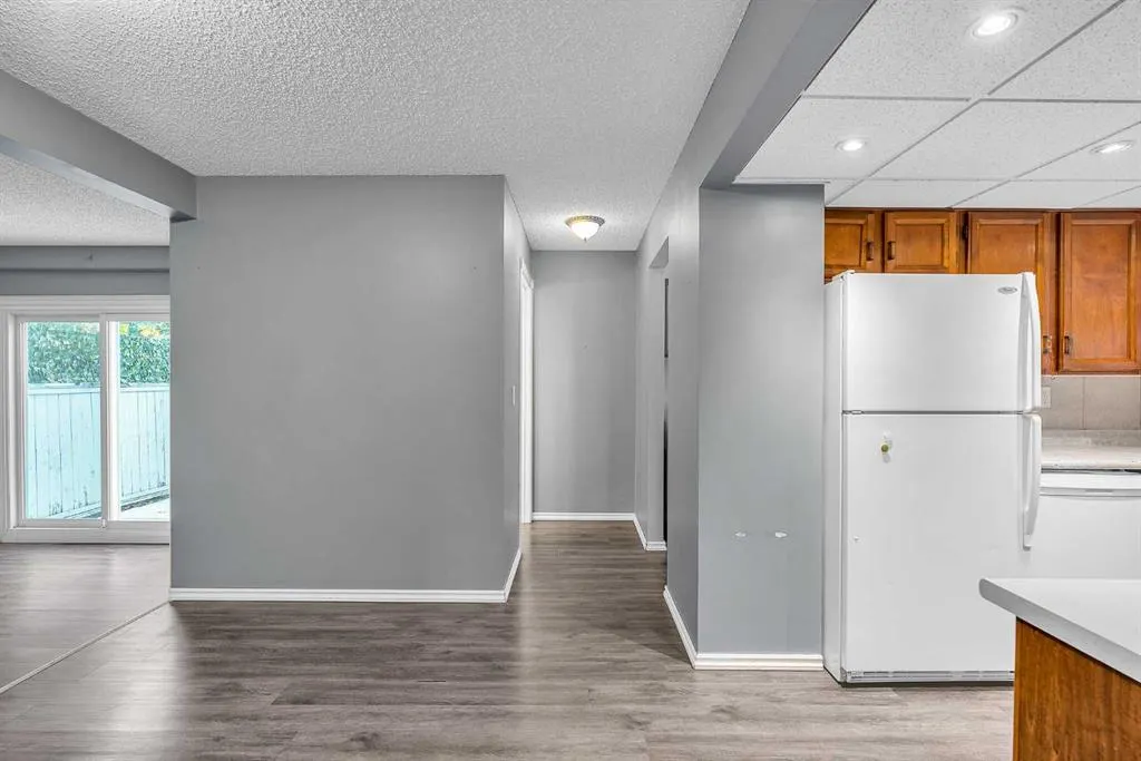 147 Scenic Way NW