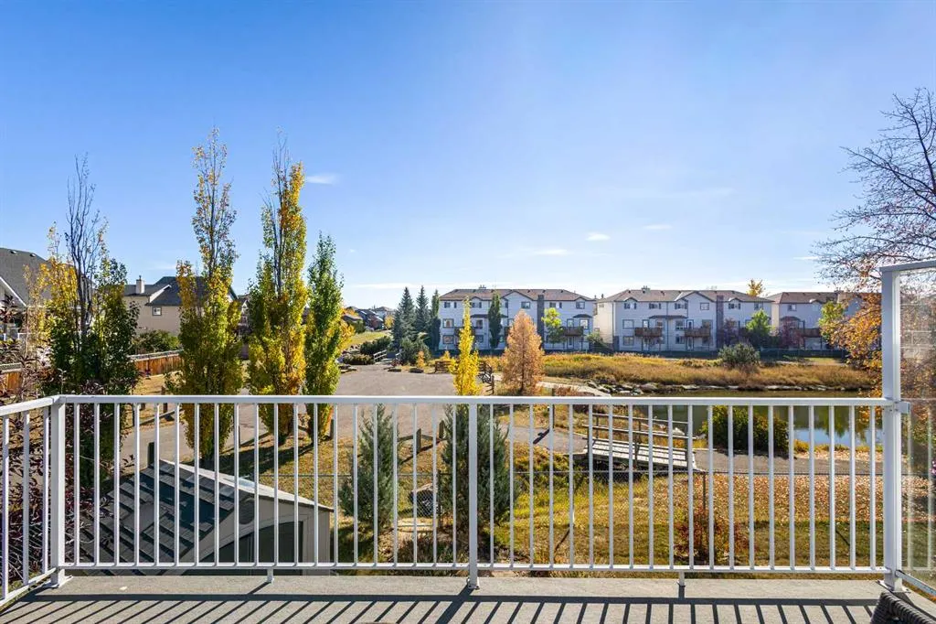 52 Canoe Road SW