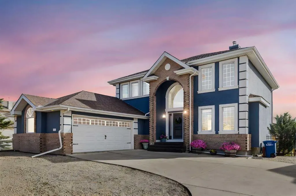 52 Canoe Road SW