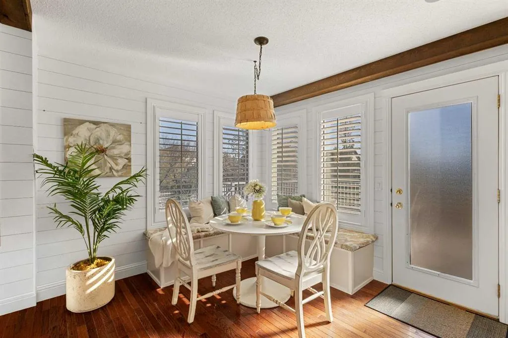 52 Canoe Road SW
