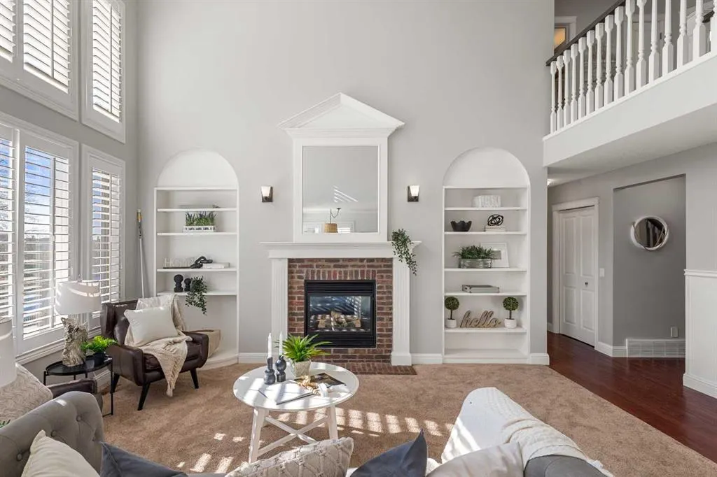 52 Canoe Road SW