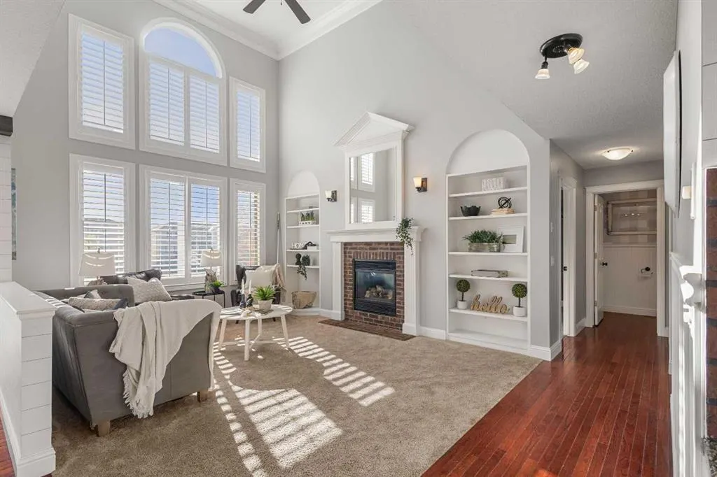 52 Canoe Road SW