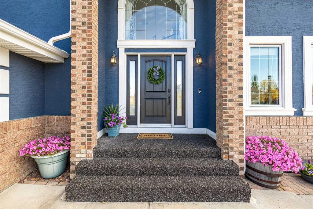 52 Canoe Road SW