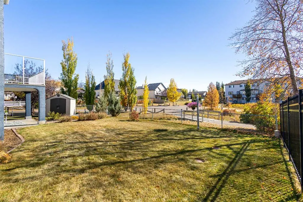 52 Canoe Road SW