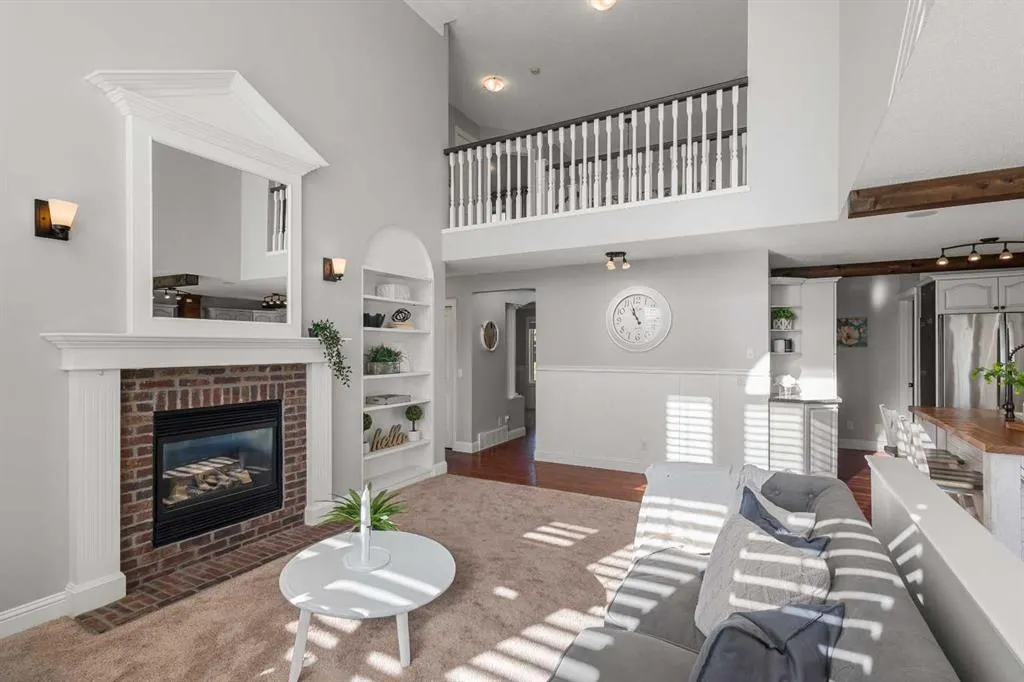 52 Canoe Road SW