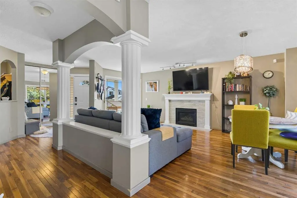 78 Tuscarora Close NW