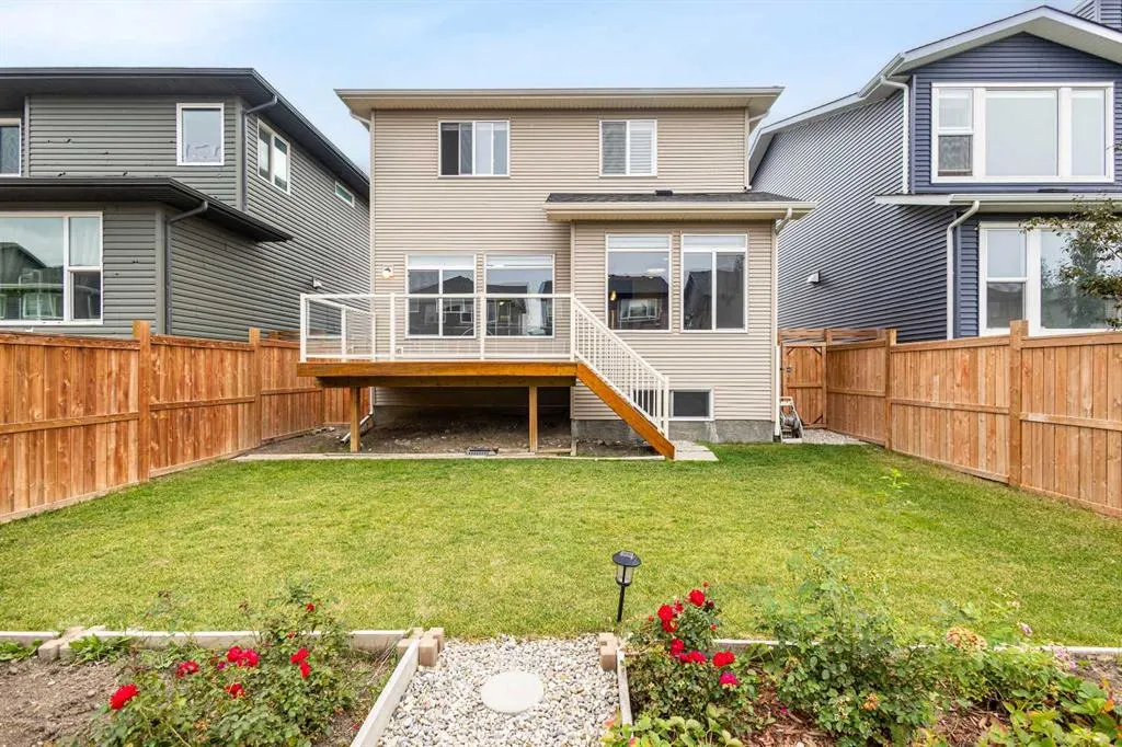 175 Howse Rise NE