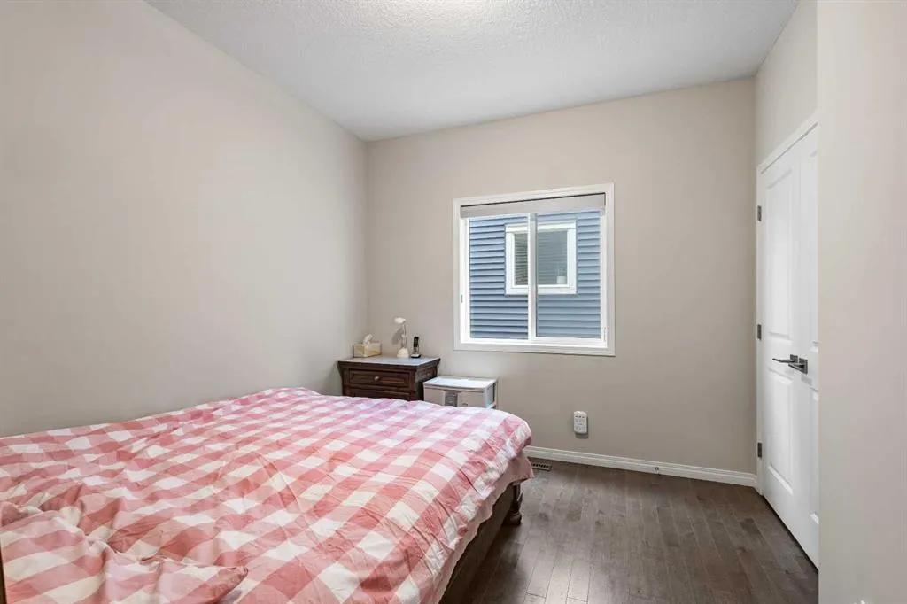 175 Howse Rise NE