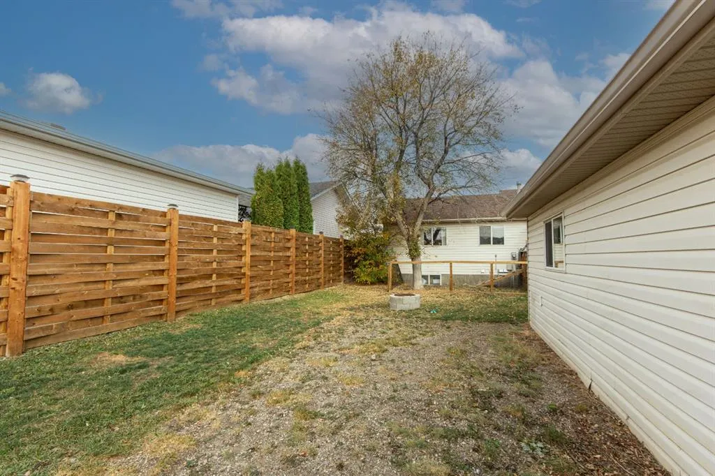 65 Lamont Close