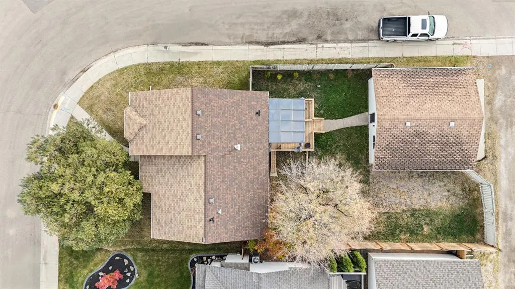 65 Lamont Close