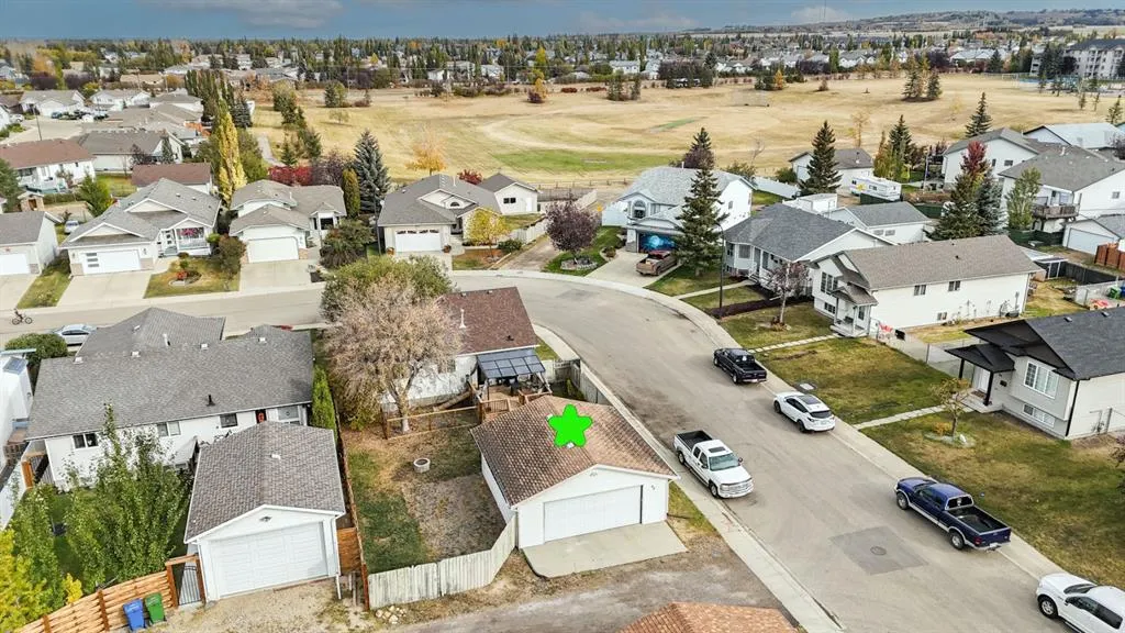 65 Lamont Close