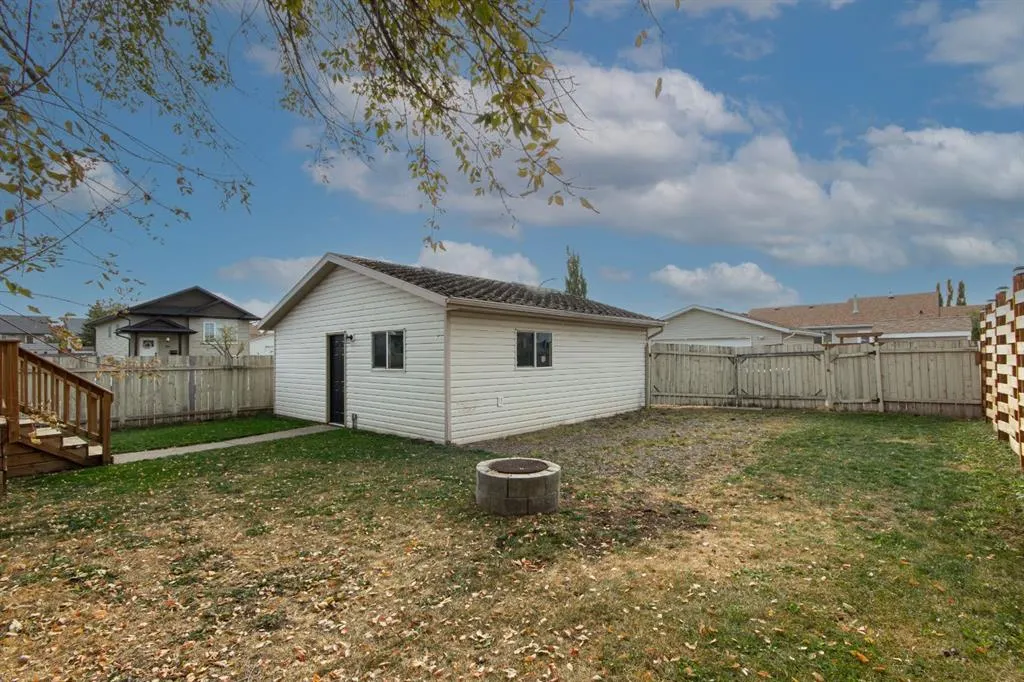 65 Lamont Close