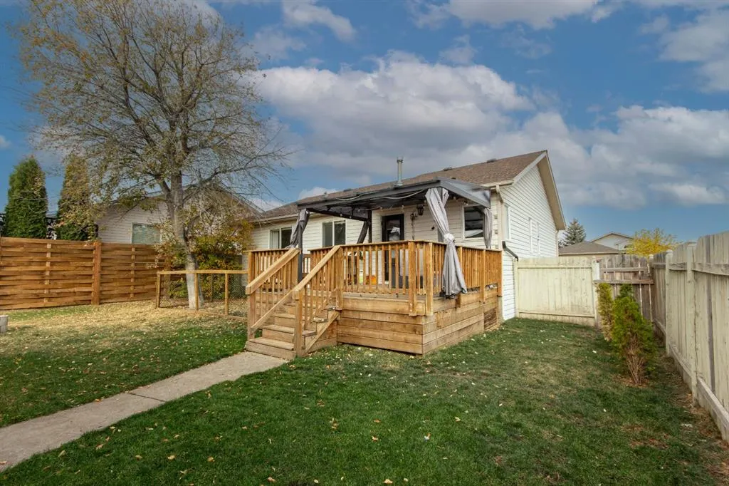 65 Lamont Close