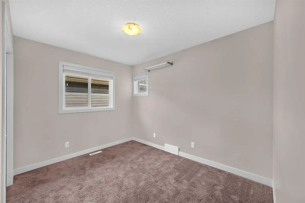 185 Evanspark Gardens NW