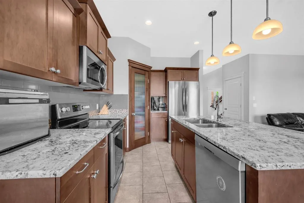 185 Evanspark Gardens NW