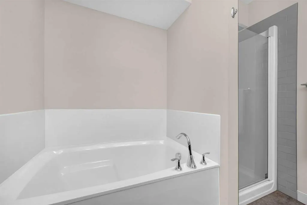185 Evanspark Gardens NW