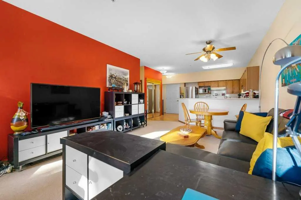 200 Lincoln Way SW, #215