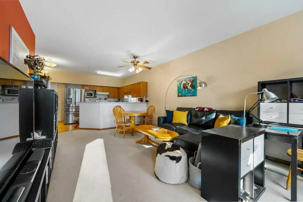 200 Lincoln Way SW, #215