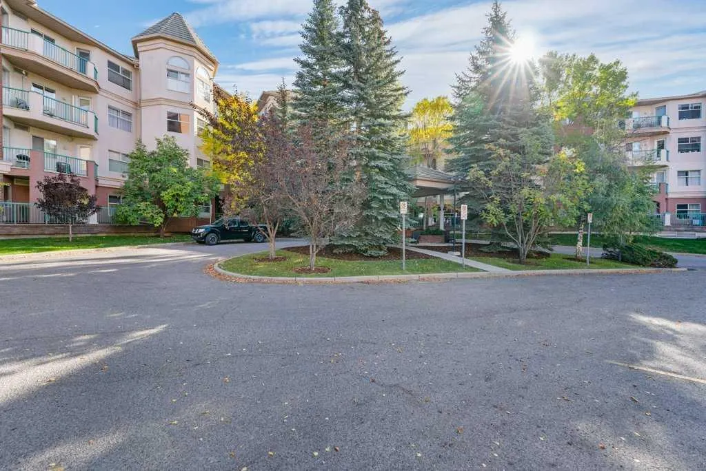 200 Lincoln Way SW, #215