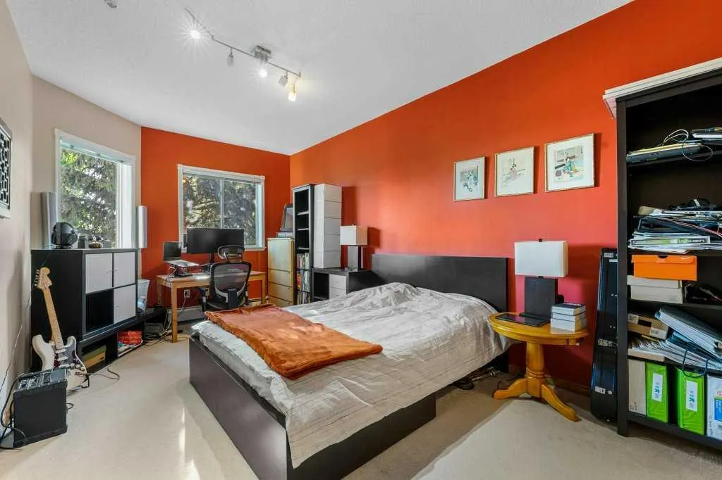 200 Lincoln Way SW, #215