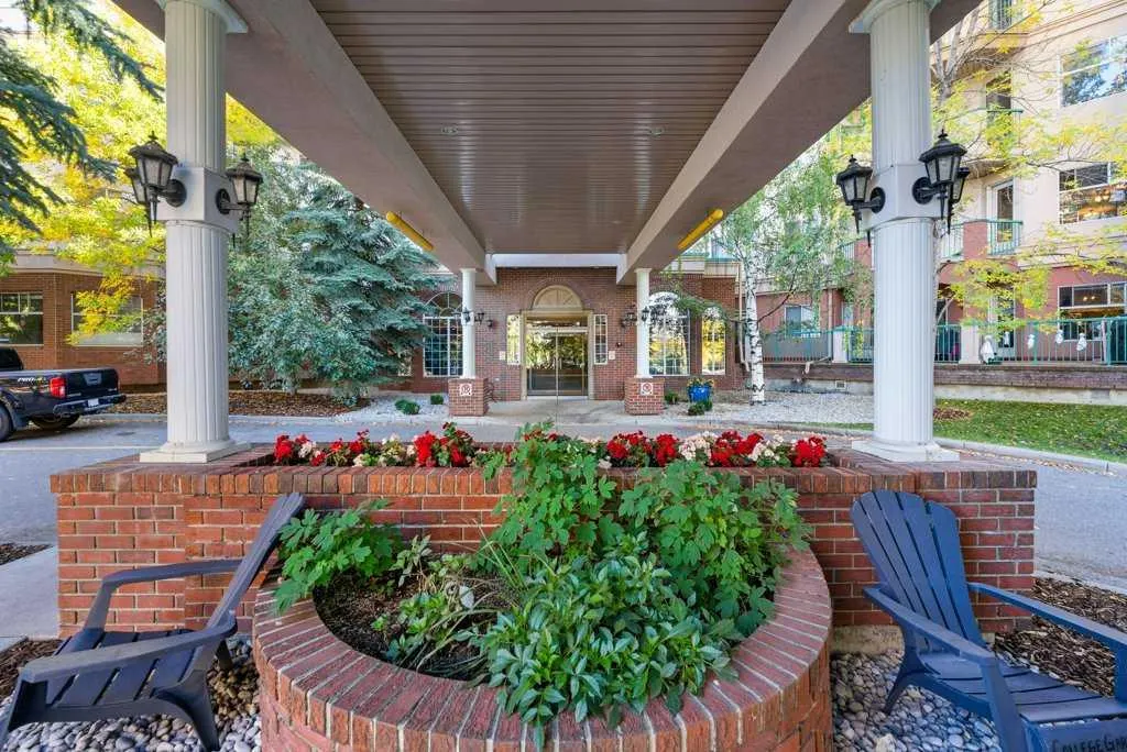 200 Lincoln Way SW, #215