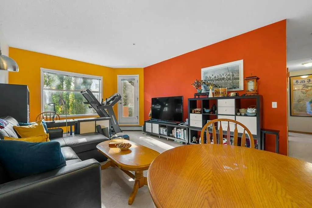 200 Lincoln Way SW, #215
