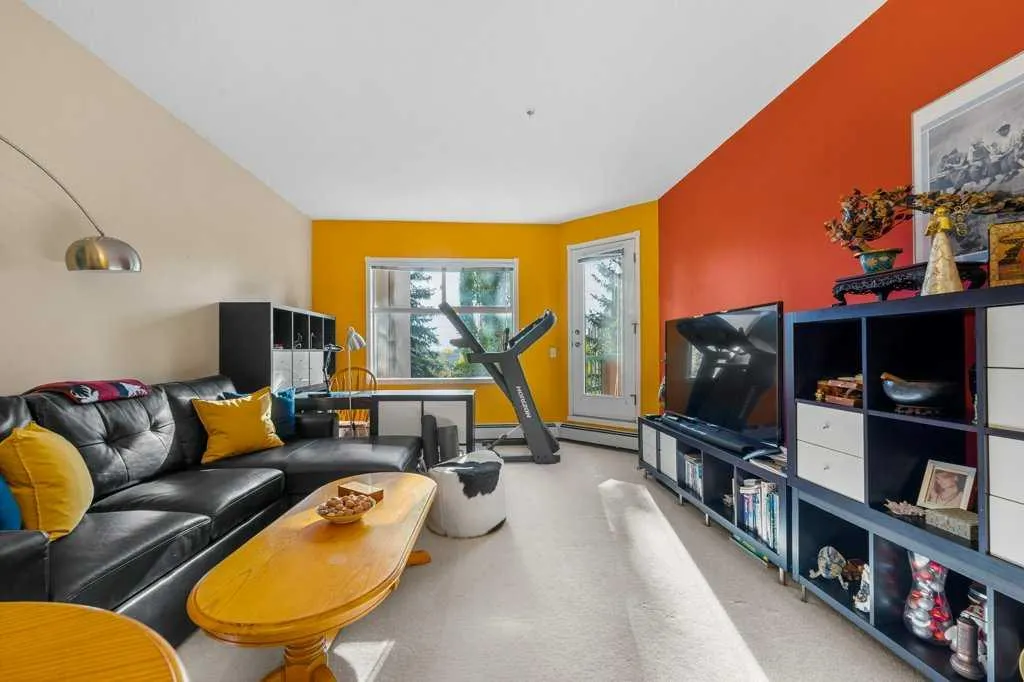 200 Lincoln Way SW, #215