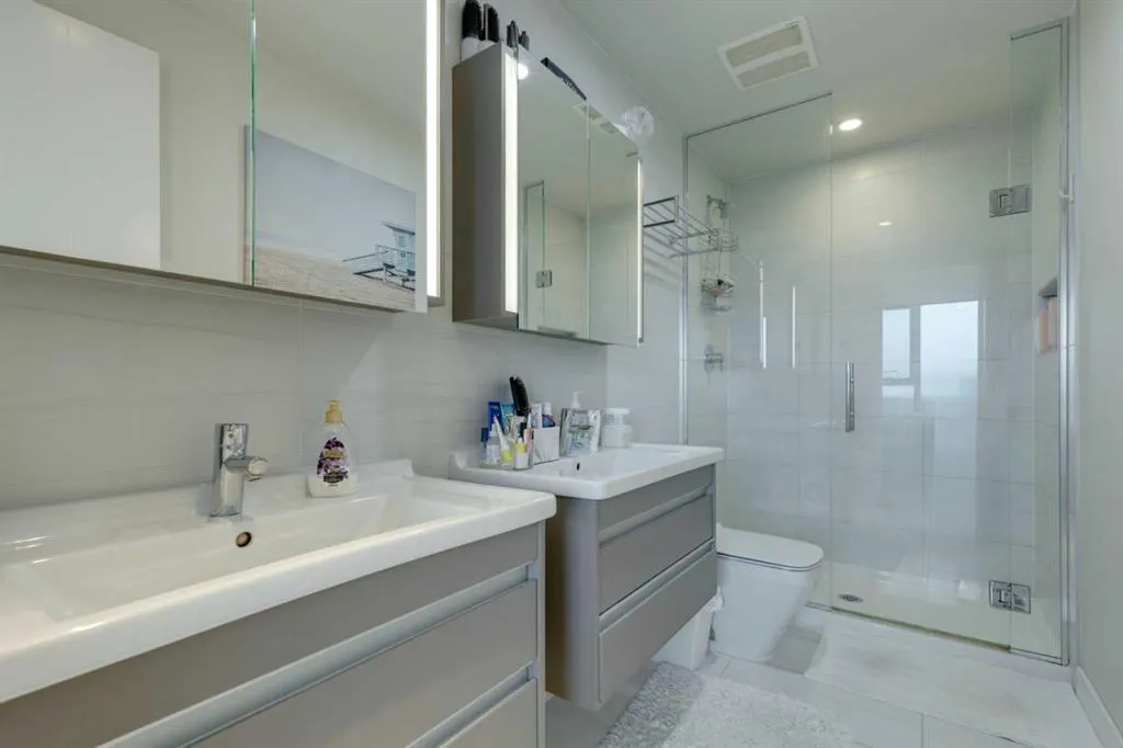 930 16 Avenue SW, #2406