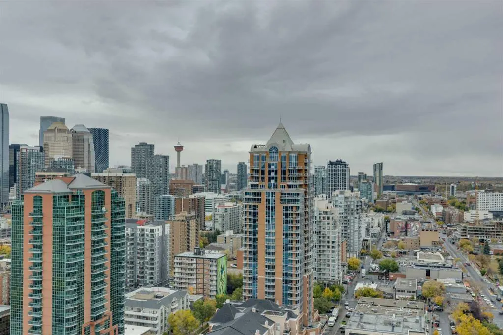 930 16 Avenue SW, #2406