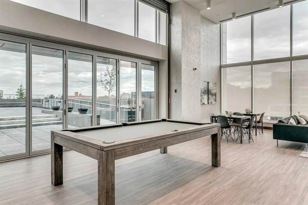 930 16 Avenue SW, #2406